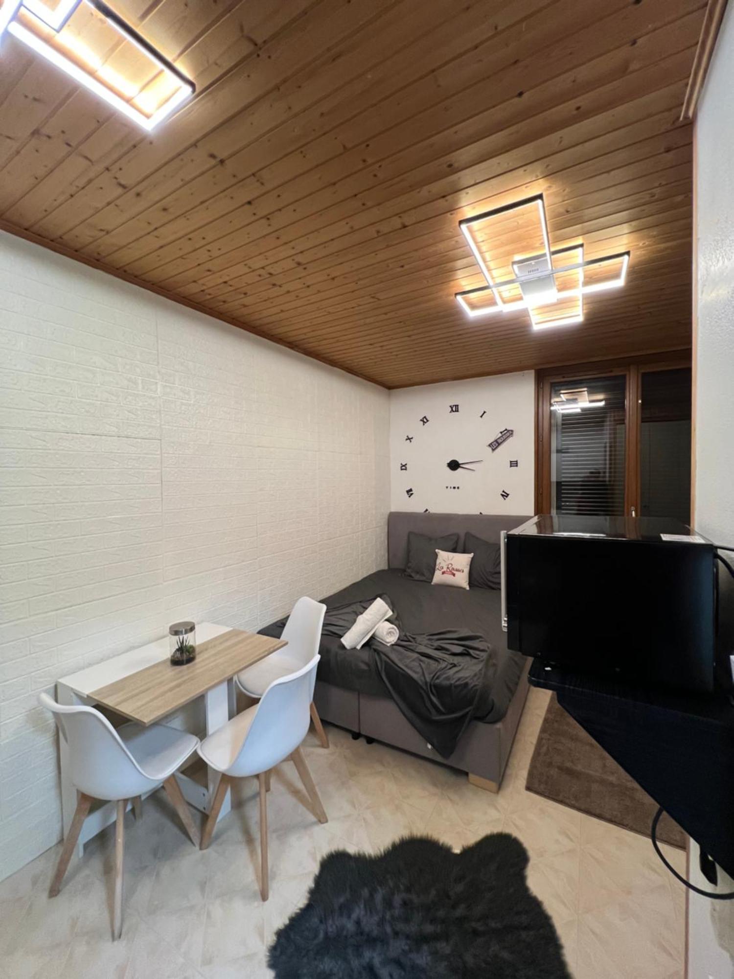 Magnifique Studio De 20M2 Pour 1 A 4 Personnes レ・ルス エクステリア 写真